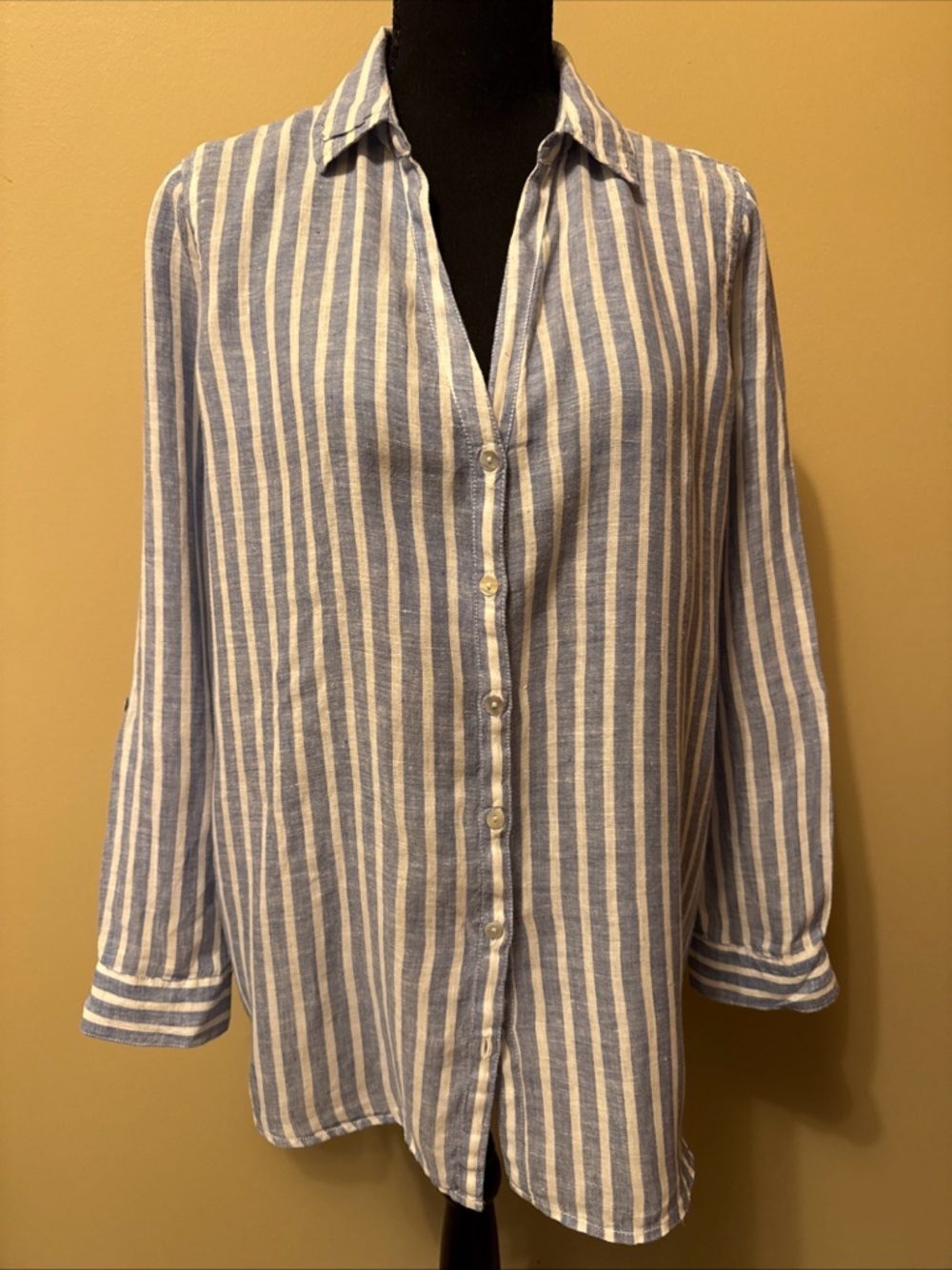 Isaac Mizrahi Linen Light Blue and White Striped Button-Down Shirt